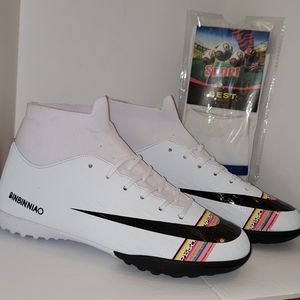 New BINBINNIAO Soccer Shoes.